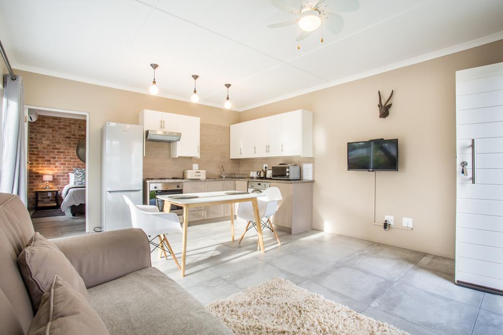 El Dorado 65 Luxury Self Catering Villa Oudtshoorn Eksteriør billede