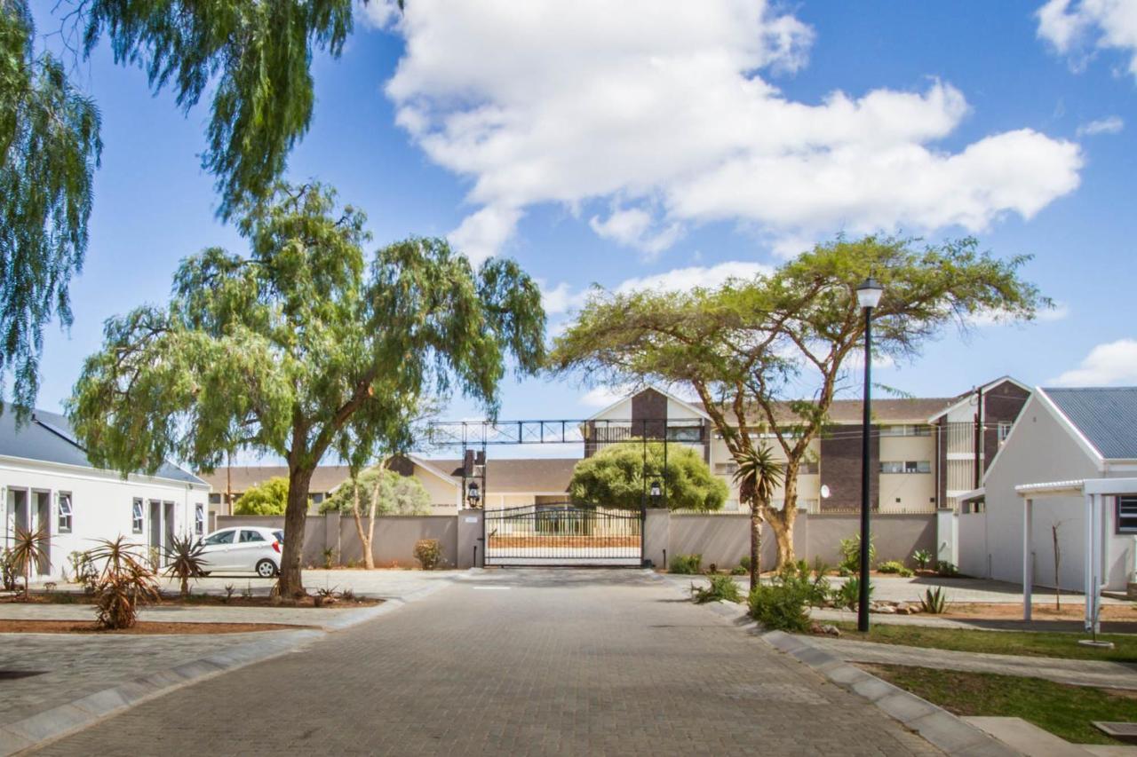 El Dorado 65 Luxury Self Catering Villa Oudtshoorn Eksteriør billede